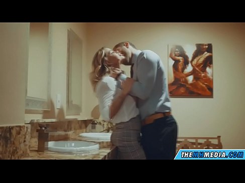 ❤️ Kui rinnakas blondiin võrgutab sind avalikus tualettruumis ❤❌ Kõva porno at porn et.xxxdeutschepornos.ru ﹏